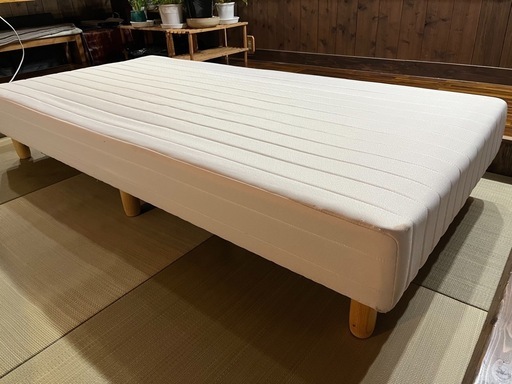 脚付きマットレス (りん) 瀬高のベッド《シングルベッド》の中古