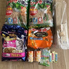 猫用品まとめ売り（キャットタワー・猫砂・フード・おやつ等）の画像