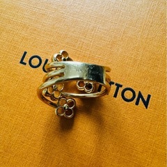 VUITTON指輪の画像