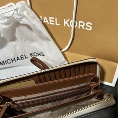 MICHAEL CORS財布の画像