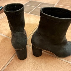 レディス ブーツ スウェード ヒールブーツの画像