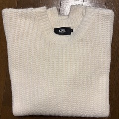 【洗濯のみの未使用】エアーヤーンクルーネックニットの画像