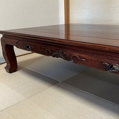座卓・重厚な彫刻入りローテーブル・リビングテーブル・ちゃぶ台の画像