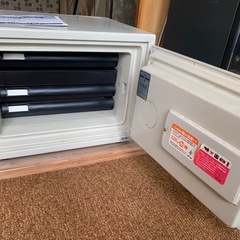 ダイヤル式金庫の画像