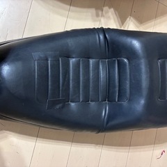 フュージョン② 
最終　ソファーシート　少し補修ありの画像