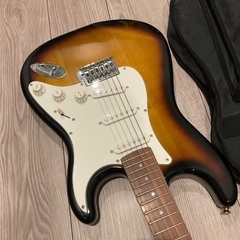 高級エレキギター🎸 HISTORY HST-Performance 3Tone Sunburstの画像