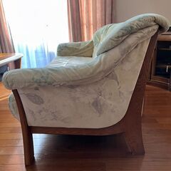 【お譲りします】３人掛けソファの画像