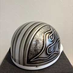 カスタムペイント　ヘルメット！ツバ付きキャップ！コルク半　ヘルメット　バイク用の画像