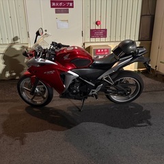 すみません！！アカウント間違えちゃって本人確認中なので少々お待ちください！の画像