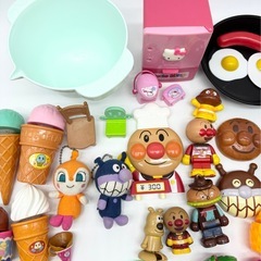 中古◆おままごとセット◆アンパンマン◆キティ◆ごちゃ混ぜの画像