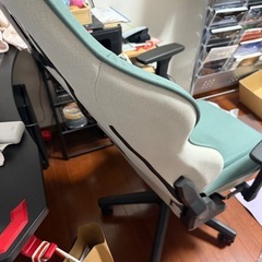 オフィスチェア
の画像