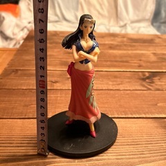 ワンピース　フィギュア　ニコロビンの画像