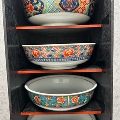 木箱入り　絵変り小鉢茶碗の画像