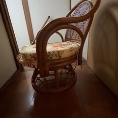 籐のいすの画像