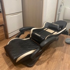 DARKECHO ゲーミング座椅子 ブラック ゴールド リクライニングの画像