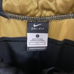 Nike ナイキ　トレーニングパンツ ブラックゴールド　ランニング　サイズL DRIFIT  Nジャージ ジャージパンツ 黒の画像