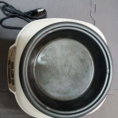 電気グリル鍋の画像