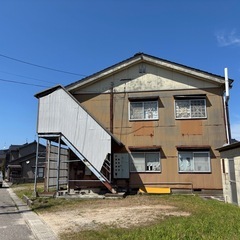 【古いアパート８部屋空きがあります】