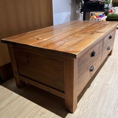 ダイニングローテーブルの画像