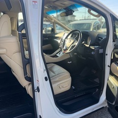 アルファード(ハイブリッド4WD)の画像