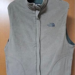 THE NORTH FACE リバーシブルテックベストの画像