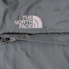 THE NORTH FACE リバーシブルテックベストの画像
