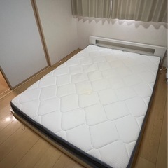 【成約済み】ダブルベッドフレーム（白）＋マットレスセットの画像