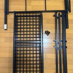 ニトリ バジーナF3マットレス+パイプベッド の画像