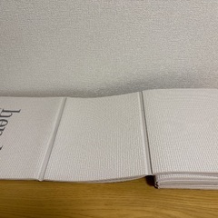 ヨガマットとストレッチポールの画像