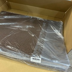タイルカーペット　防音　ジョイントマット　新品　茶色　の画像
