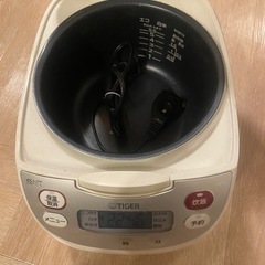 炊飯器の画像