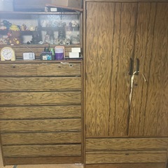 タンス、食器棚の画像