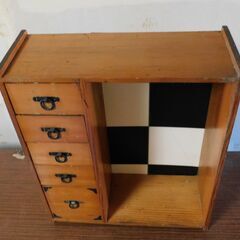 【差し上げます】小物入れ・引き出し付き棚の画像