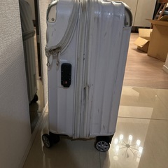 キャリーケースの画像