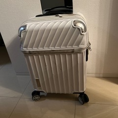 キャリーケースの画像