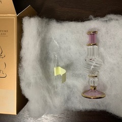 [最終お値下げ]パフュームオイルと香水瓶の画像