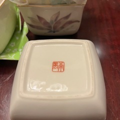 花模様の小鉢 四角 4個組の画像