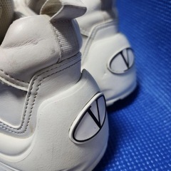 VALENTINOスニーカーの画像