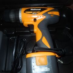 充電式ドライバードリル・ランタンセット　超美品の画像