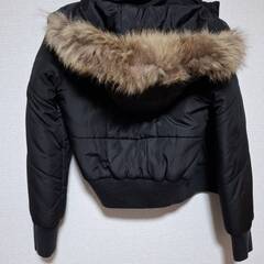 EGOIST　ダウンコート(ショート) ブラック色　サイズS　ファー付きの画像