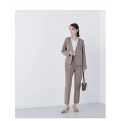 テーパードパンツの画像