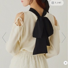 NICE CLAUP 肩あき配色ニットの画像