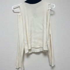 NICE CLAUP 肩あき配色ニットの画像