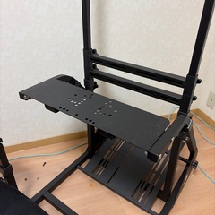 STRASSE RCZ01 モニター台付き　ハンコン コクピット シート付き ハンコンスタンド レーシングコックピットの画像