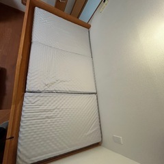 【0円・無料】ニトリ 3つ折りボリュームマットレス／敷布団としても使用可の画像