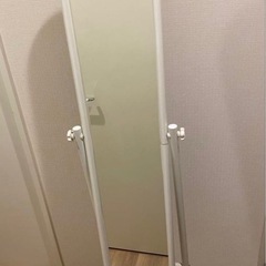 全身鏡　キャスター付きの画像