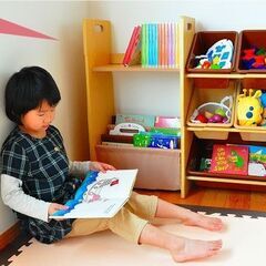 子供用おもちゃ収納ラックの画像