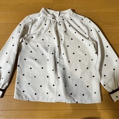 トップス ドット Ｍサイズの画像