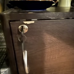 鍵付き　カラーボックスの画像