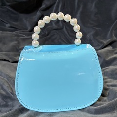 ラブブ バッグの画像